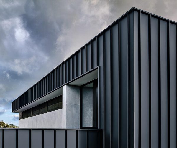Carbonic Grey SRI 27 COLORBOND® Steel